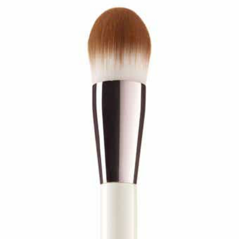 LA MER Foundation brush